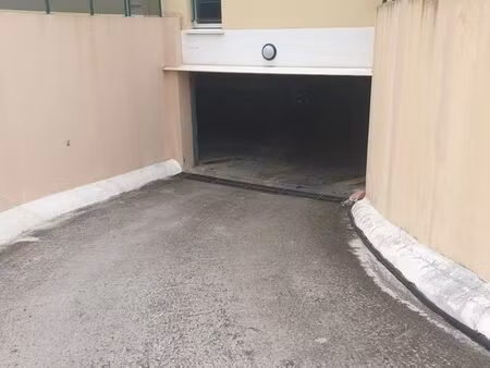 cave 4 m2