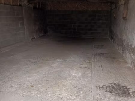 box/garage