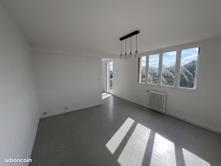 appartement 85 m2 à louer à fontenay le comte