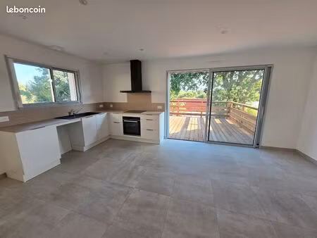à louer – maison neuve 3 pièces avec jardin et garage à bois-de-céné  à proximité immédiat