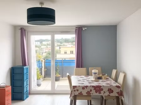 t3 de 64 m² aux marnaudes — balcon  parking  ascenseur dans une résidence kaufman & broad 