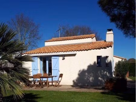 maison 3 chambres  location 6 mois