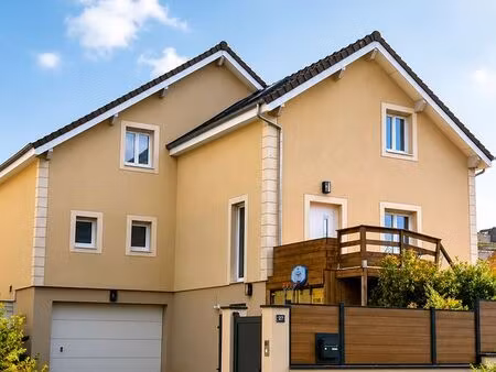 maison/villa 8 pièces 230m2 centre ville de limours