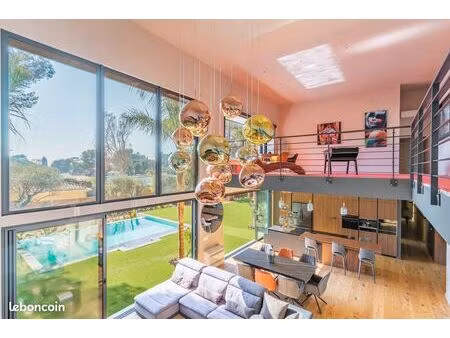 villa d’exception à sanary-sur-mer location meublée haut de gamme
