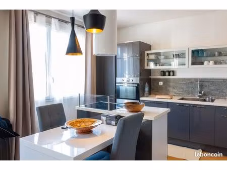 maison 3 pièces avec jardin et dépendance