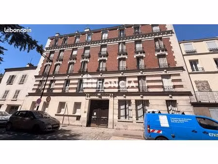 aubervilliers centre – f3 de 55 m² à rénover – à deux pas de la ligne 12 et de la future l