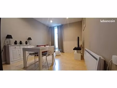 grand t2 de 43m2 avec terrasse