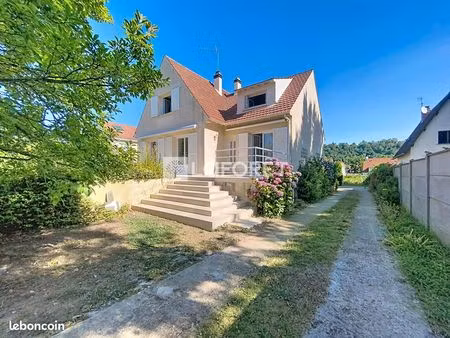 maison 6 pièces 142 m²