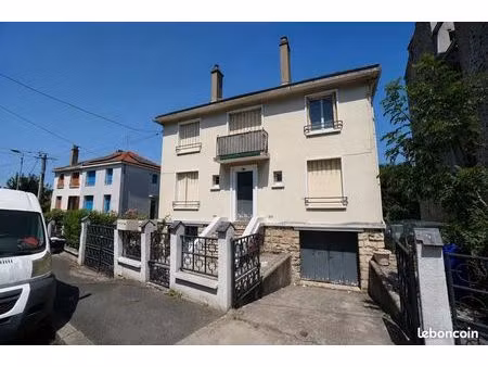 immeuble 8 pièces 131 m²