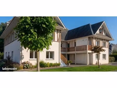 appartement rénové 2 pièces avec parking