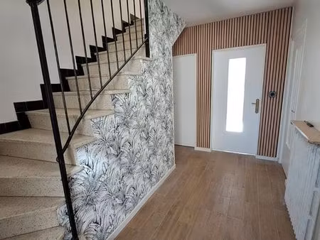 maison 4ch  105m2  à louer au 1er/09/26