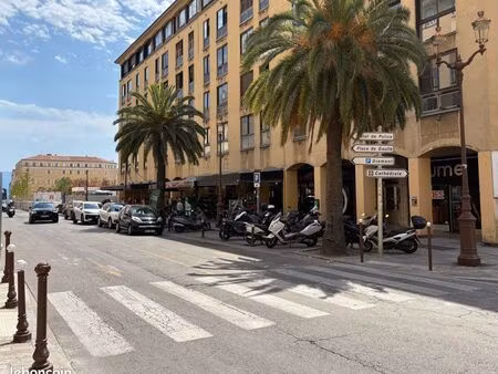 local commercial - cours grandval  ajaccio