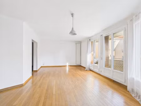 vente locaux professionnels 4 pièces 91 m² à avignon (84000)  237 000 €