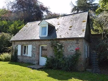 petite maison à la campagne