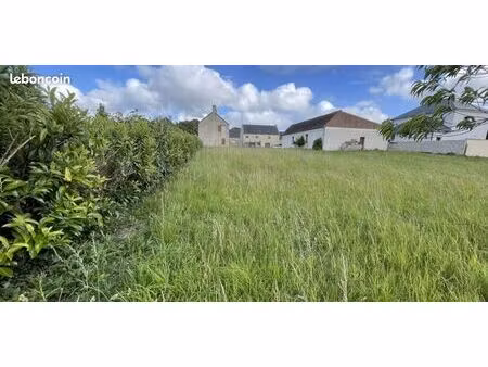 terrain 1 000 m² coulombs