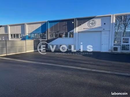 local d'activité 562 m²