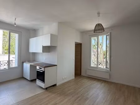 à louer – appartement meublé 2 pièces de 33 m² – aulnay-sous-bois (centre-ville)
