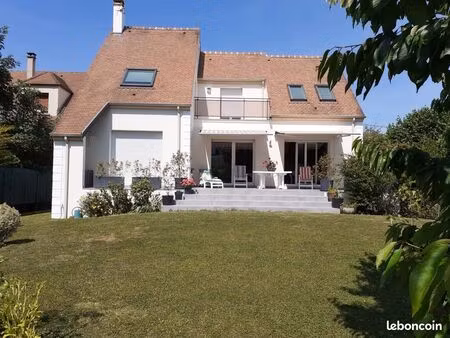 pavillon 6 pièces 140 m2