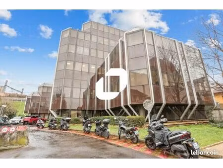 bureaux 397 m²