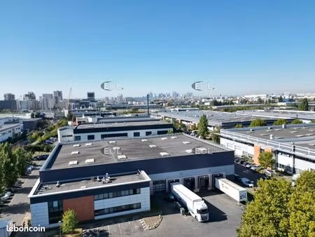 local industriel 2 707 m²