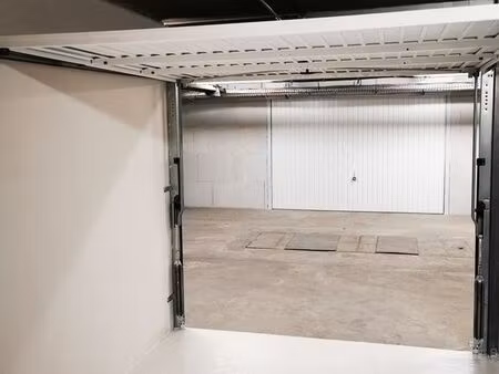 box / parking fermé sécurisé 17m² - charenton-le-pont  proche paris
