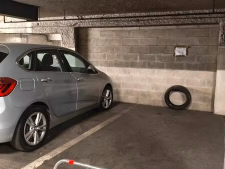 parking moto - proche leroy merlin - vitry