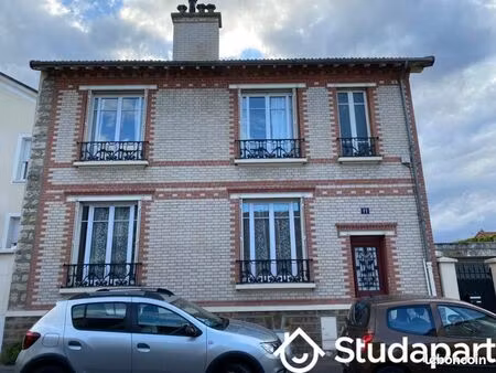 maison de ville 1 pièce 12 m²