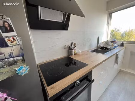 appartement 50m2 - f2 - parking - 1250 charges comprises