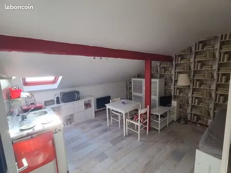 loue studio 24.21m² au sol dont 16m² habitable meublé et équipé cc-proche paris