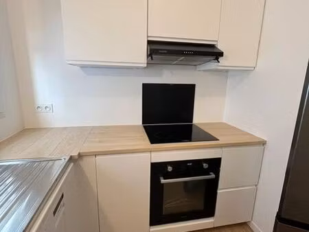 à louer – superbe t2 meublé avec loggia