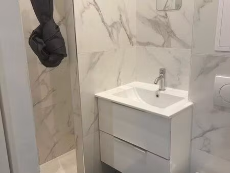appartement 17m2 refait à neuf face à la gare