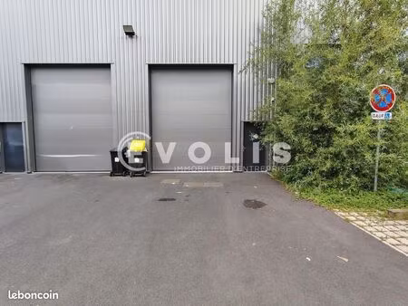 local d'activité 400 m²