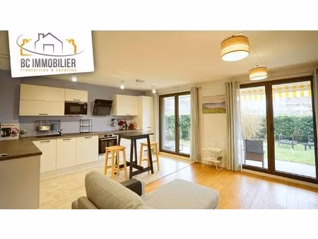 t3 meublé en rez de jardin 1900€/mois