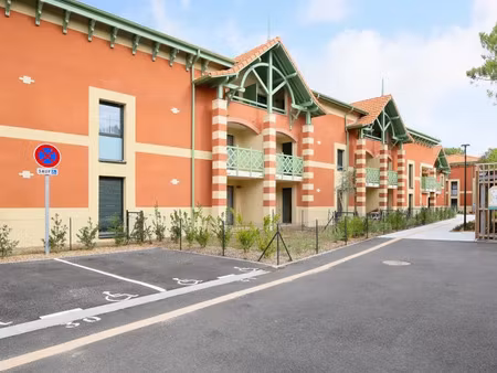 appartement t2 équipé avec parking