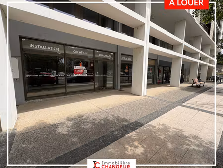 voiron local commercial de 140 m2