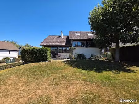 maison 7 pièces 166 m²