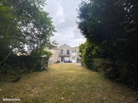 immeuble 8 pièces 190 m²