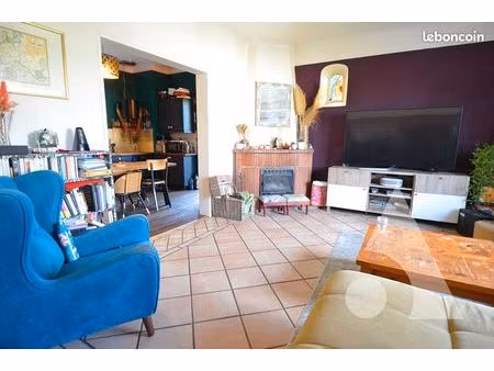 maison 6 pièces 140 m²