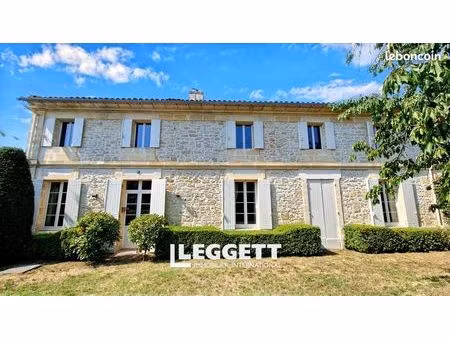 maison 11 pièces 390 m²