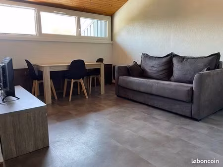 appartement à louer (mijoux)
