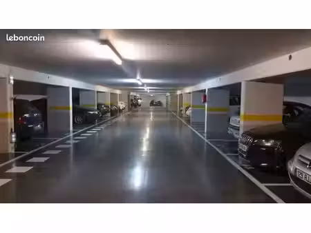 place de parking souterrain