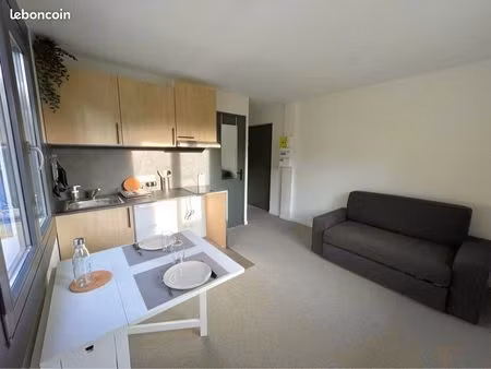 studio à louer à partir de mi août 2026