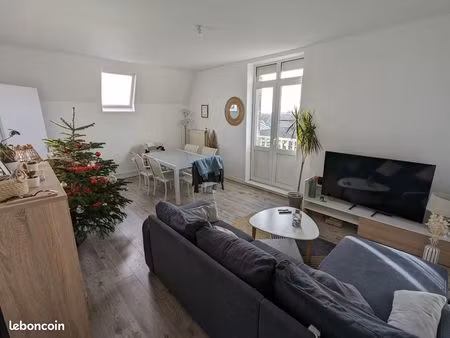 appartement f3  64m2  loyer 667 + charges 180