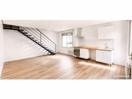 location maison de village f4 a l'année