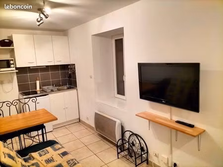 particulier loue appartement p2 entièrement meublé