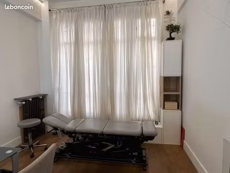 location salle de 13m2 paris 10ème dans cabinet pluridisciplinaire
