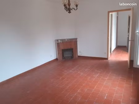 maison à louer à veaugues