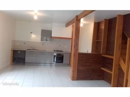 maison de ville t3 st aubin de blaye 33820