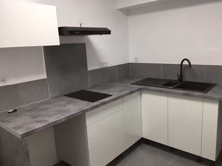 location meublée appartement 1 pièce 27 m² à perigny (17180)  600 €