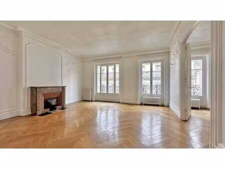 location bureaux 122 m² à 505 m²